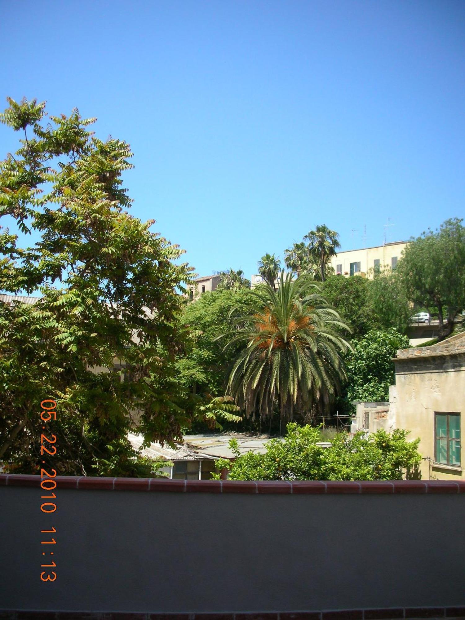 Lewisrooms Domo Cagliari Bagian luar foto