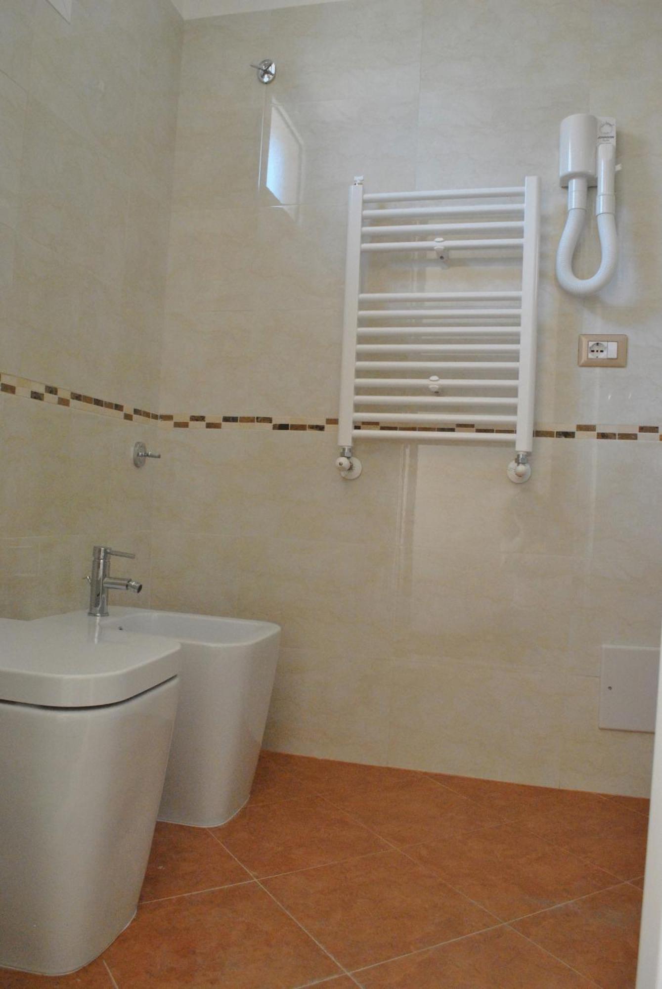 Lewisrooms Domo Cagliari Bagian luar foto