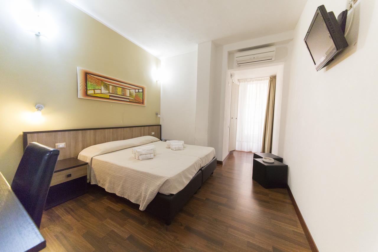 Lewisrooms Domo Cagliari Bagian luar foto