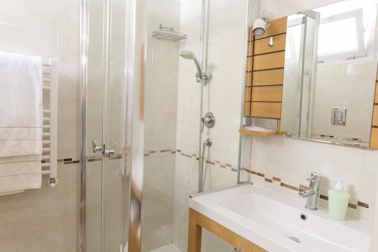 Lewisrooms Domo Cagliari Bagian luar foto